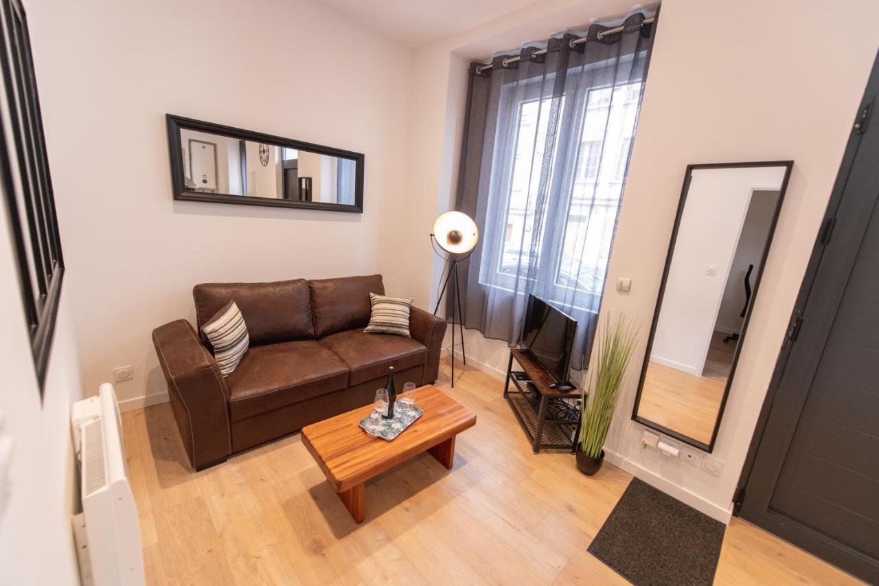 Kasa Loft Centre 2 - Wifi Et Tv - Confortable Et Stationnement Gratuit A Proximite 생테티엔 외부 사진